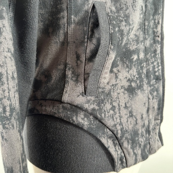 Lululemon To Class Jacket Sea Bed Black Deep Coal / Black w/Thumb Holes Sz 6 - Picture 9 of 15